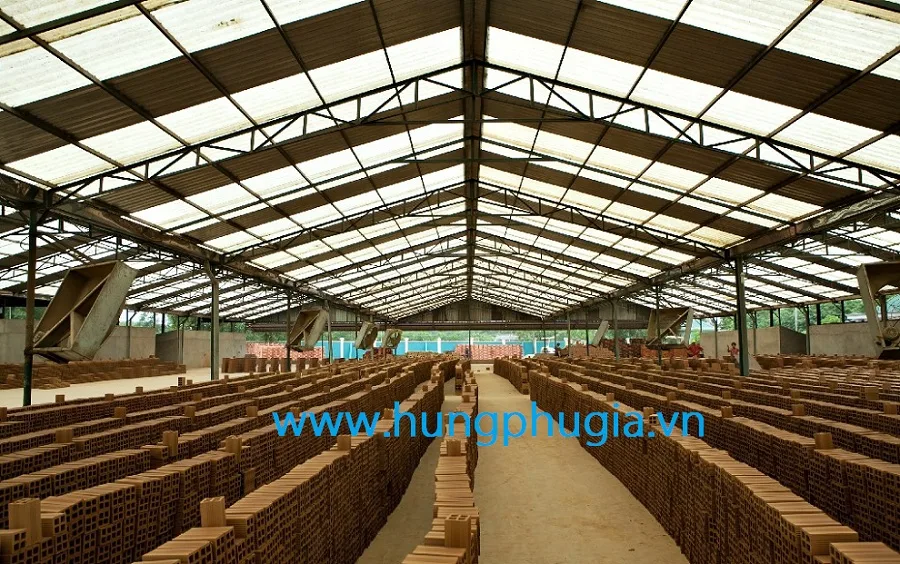 Tôn nhựa lấy sáng dùng cho nhà phơi gạch